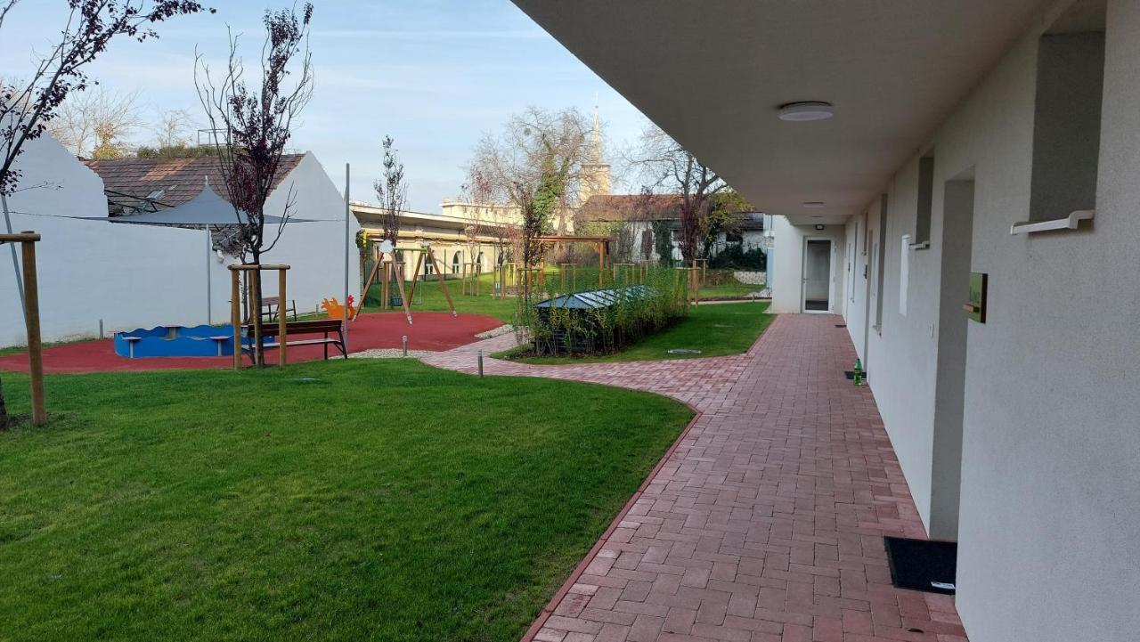 Apartment N&z Apartman Close To The Downtown *